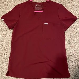 Figs XS Casma Scrub Top in Burgundy